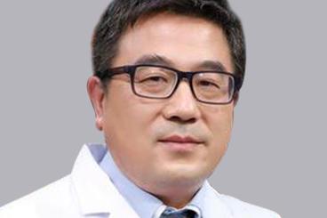 Dr. Xiaodi Han: Leading Neurosurgeon in Stem Cell Therapy and Spinal Cord Reconstruction